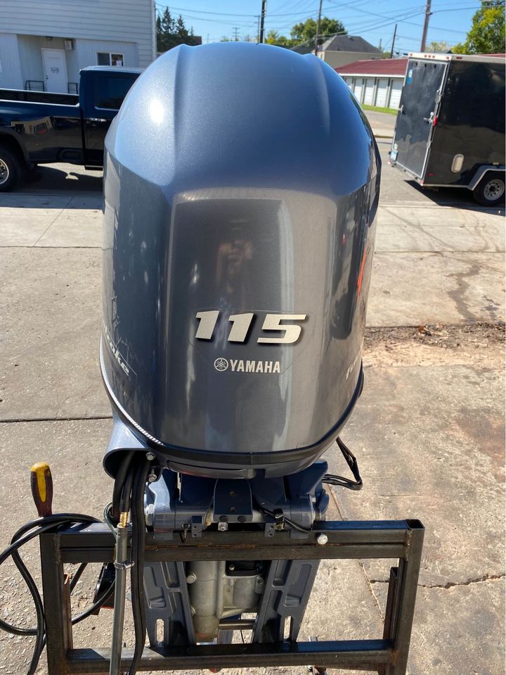 2015 Yamaha 115 HP 4-Stroke 20″ Shaft - Image 2