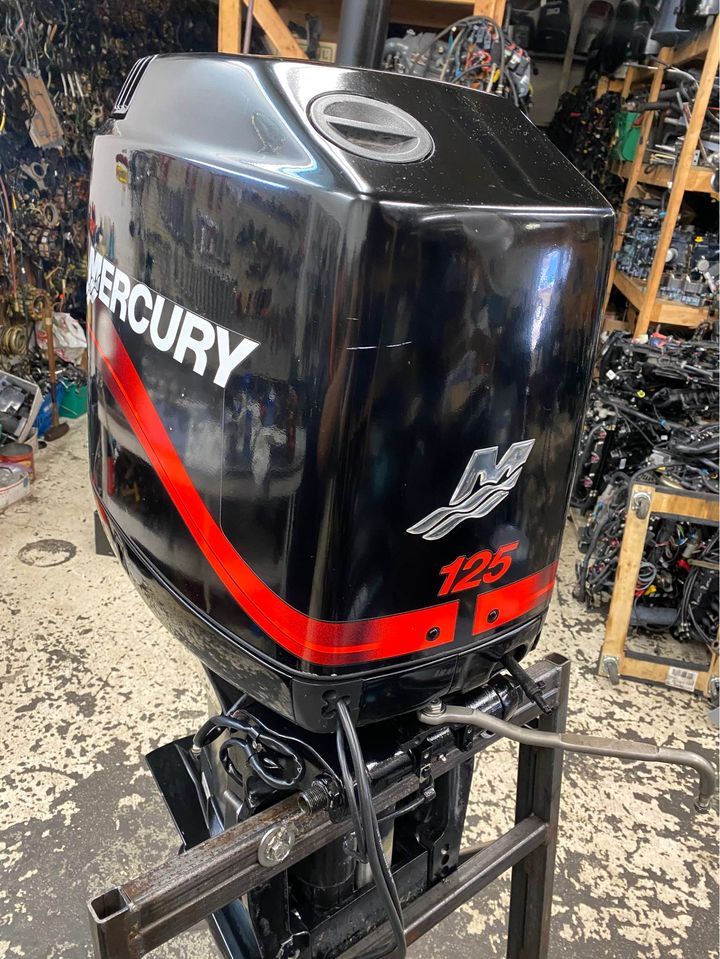 2005 Mercury 125 HP 2-Stroke 20″ Shaft - Image 2