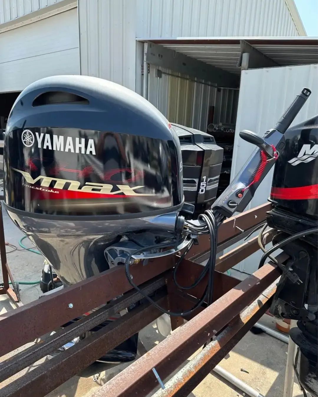 2023 90 hp Yamaha VMAX SHO 20″ Shaft Length Tiller Steer