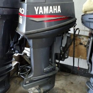 1999 Yamaha 40 HP 2-Stroke 20″ Shaft Outboard Motor