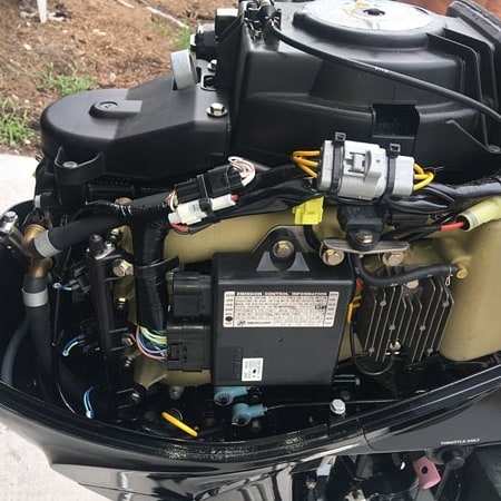 2019 Mercury 25 hp 4-stroke 20” Shaft Tiller outboard motor - Image 9