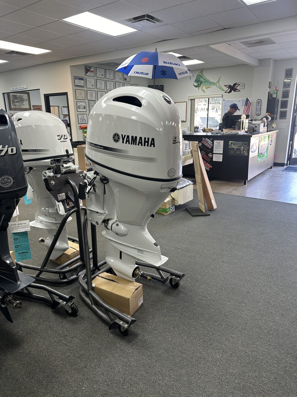 2025 Yamaha F90LB2 Pearl White Special Edition - Image 5