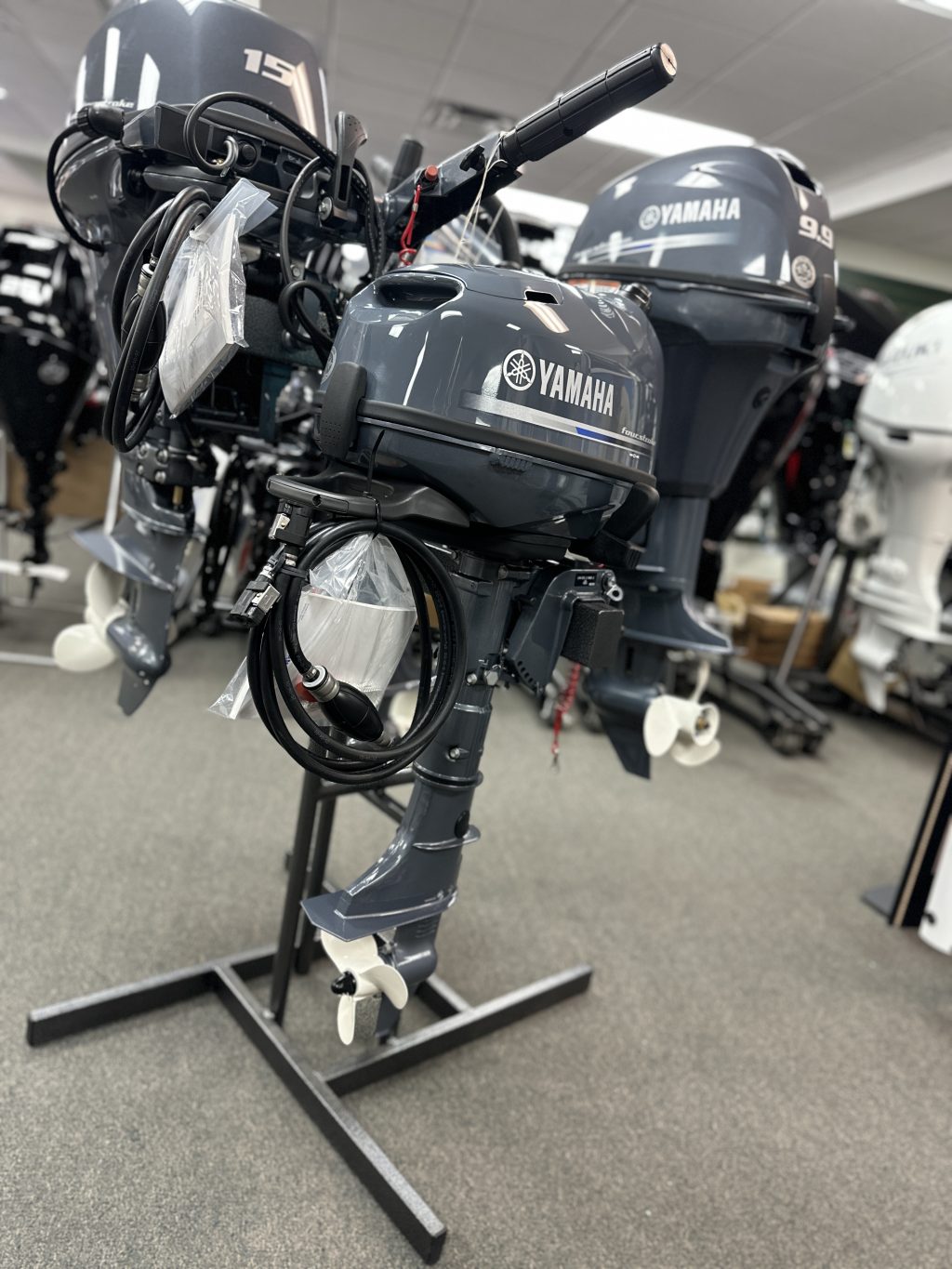 2025 Yamaha F4 Tiller Handle - Image 3