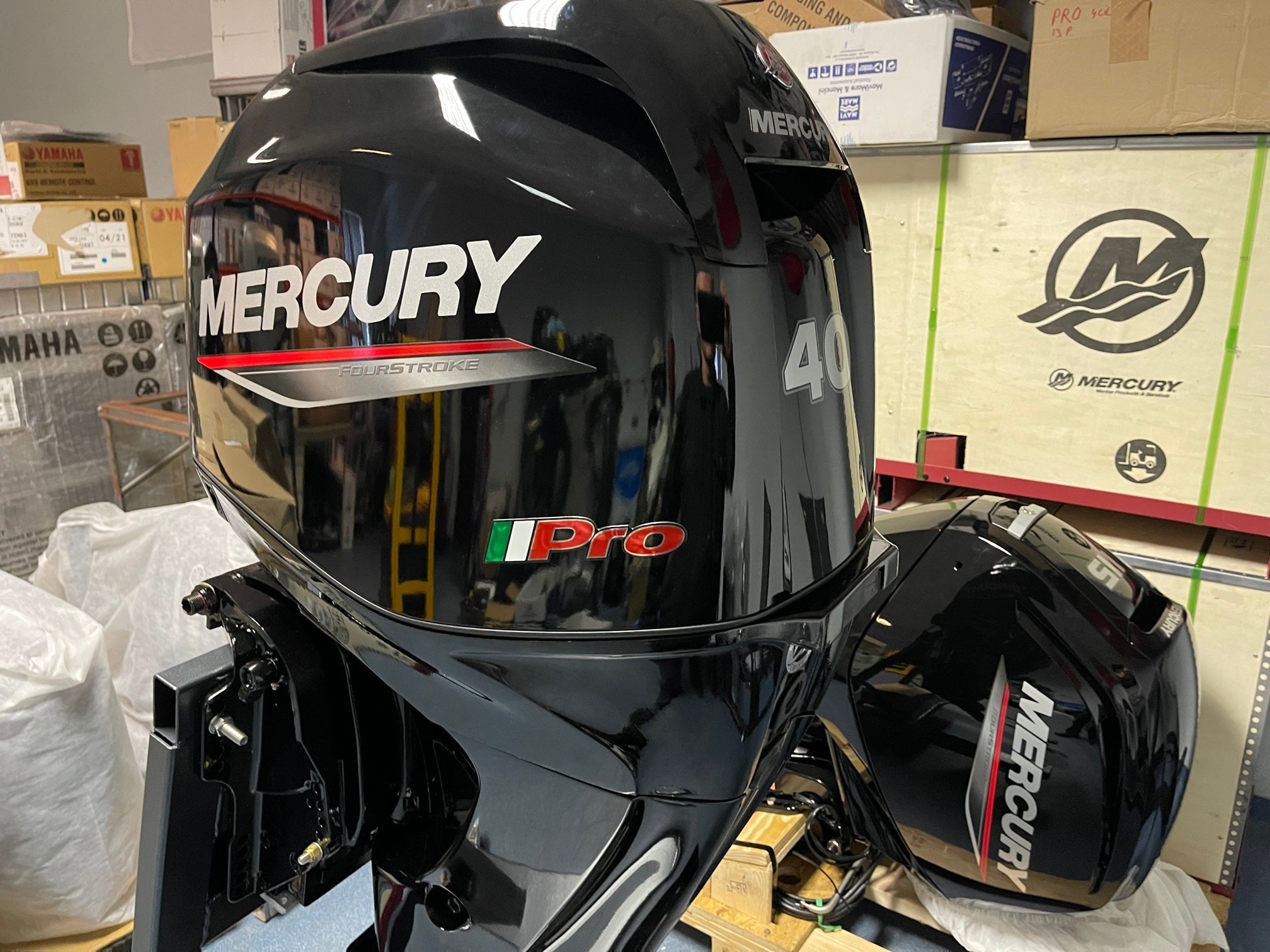 Mercury 60 HP long shaft F60 EFI ELPT CT PRO (including remote control, gauges and propeller) - Image 4
