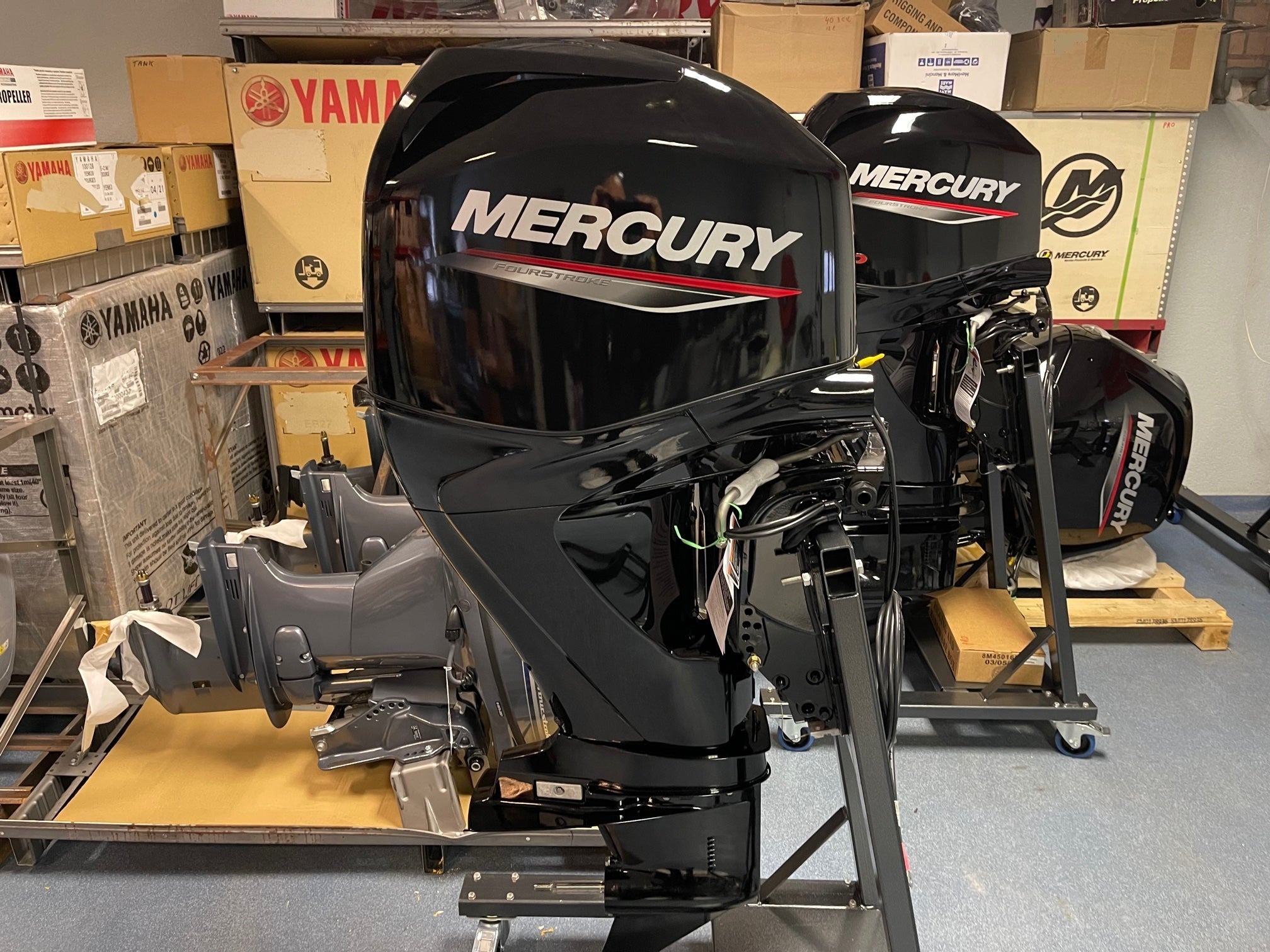 Mercury 60 HP long shaft F60 EFI ELPT (including remote control, gauges and propeller) - Image 3
