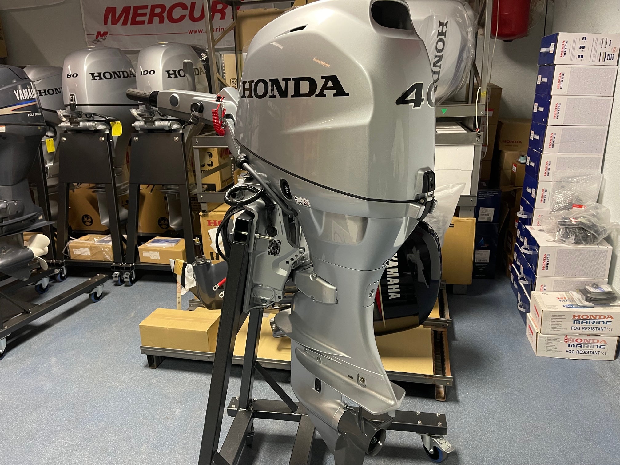 Honda 40 HP short shaft BF40 SRTU (including tiller handle steering and propeller)