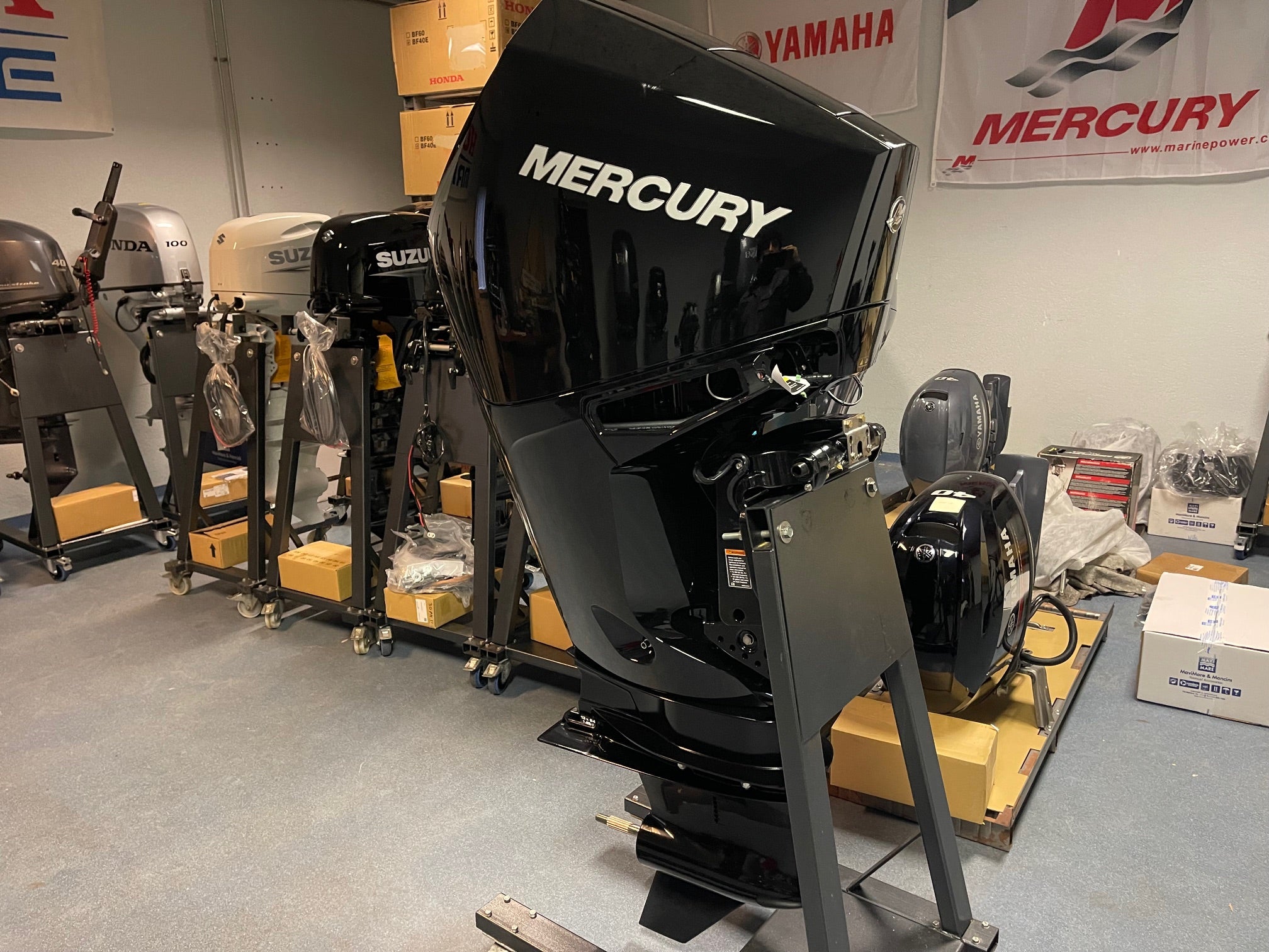 Mercury 225 HP extra long shaft F225 DS (including digital remote control, gauges and stainless steel propeller) - Image 7
