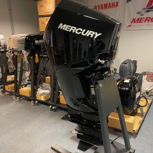 Mercury 40 HP long shaft F40 EFI ELPT (including remote control, gauges and propeller)