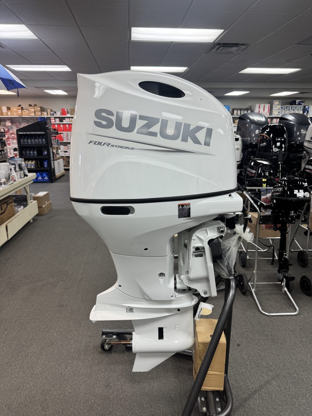 Suzuki DF150ATLW5 – 150HP 4-Stroke (20” Shaft) - Image 4