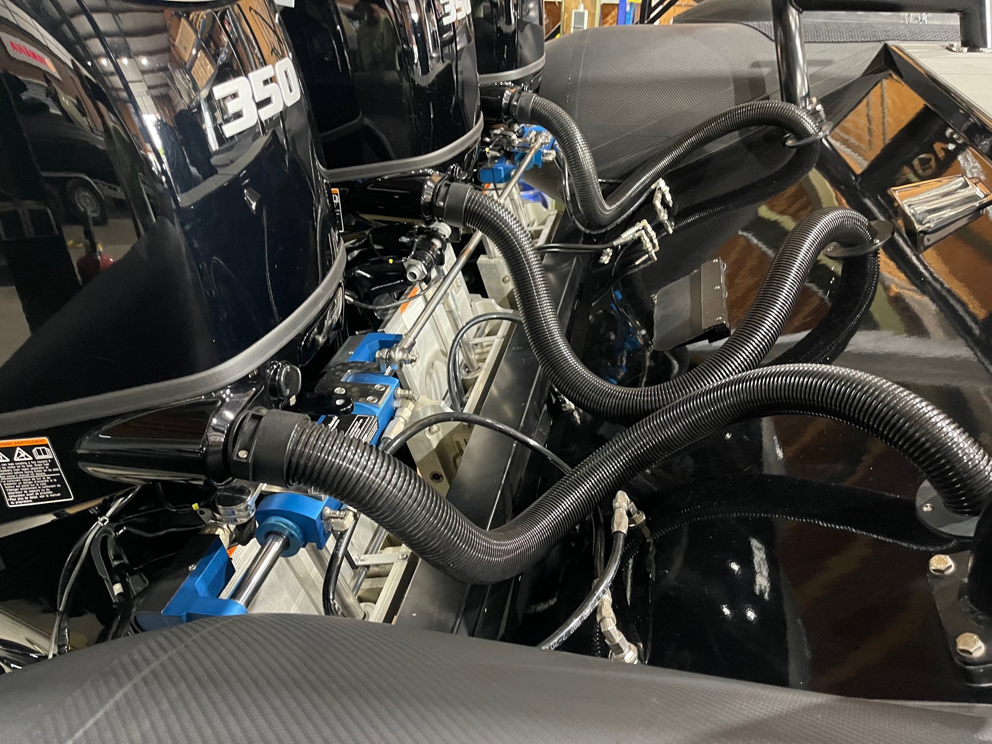 Suzuki 350 HP extra long shaft DF350 ATX (including drive-by-wire controls, gauges and propeller) - Image 8