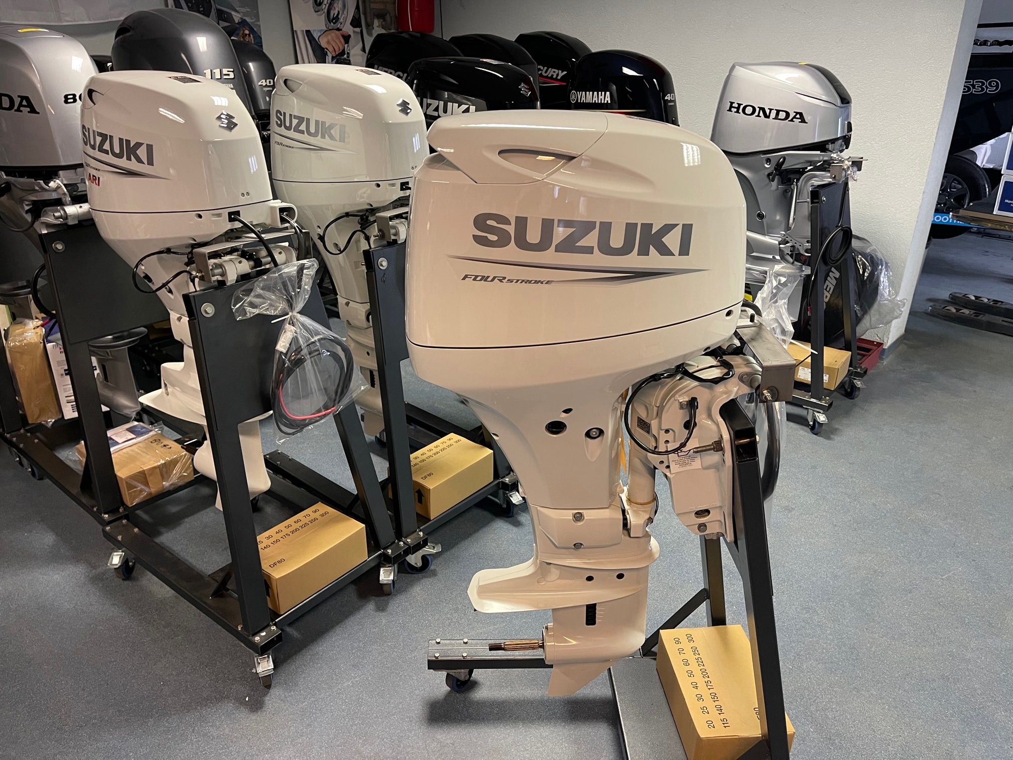 Suzuki 60 PK langstaart DF60 ATL wit