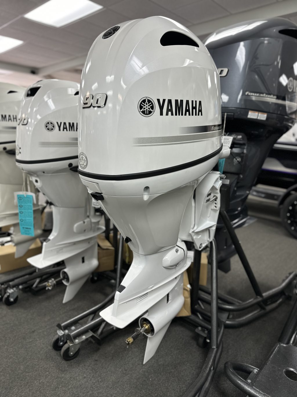 2025 Yamaha F90LB2 Pearl White Special Edition - Image 9
