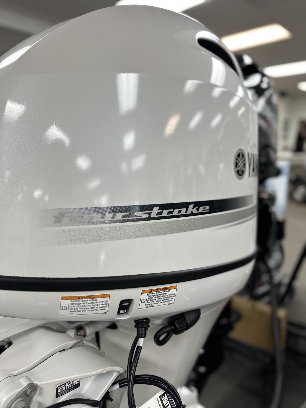 2025 Yamaha F90LB2 Pearl White Special Edition - Image 15