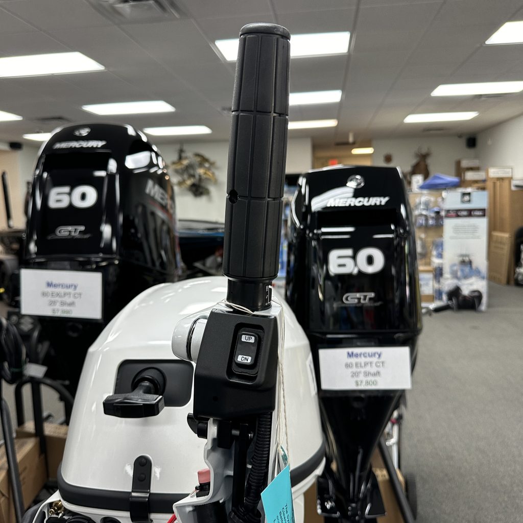 2025 Yamaha F25SWTHC2 White Tiller Handle Electric Start W/ Power Tilt & Trim - Image 7