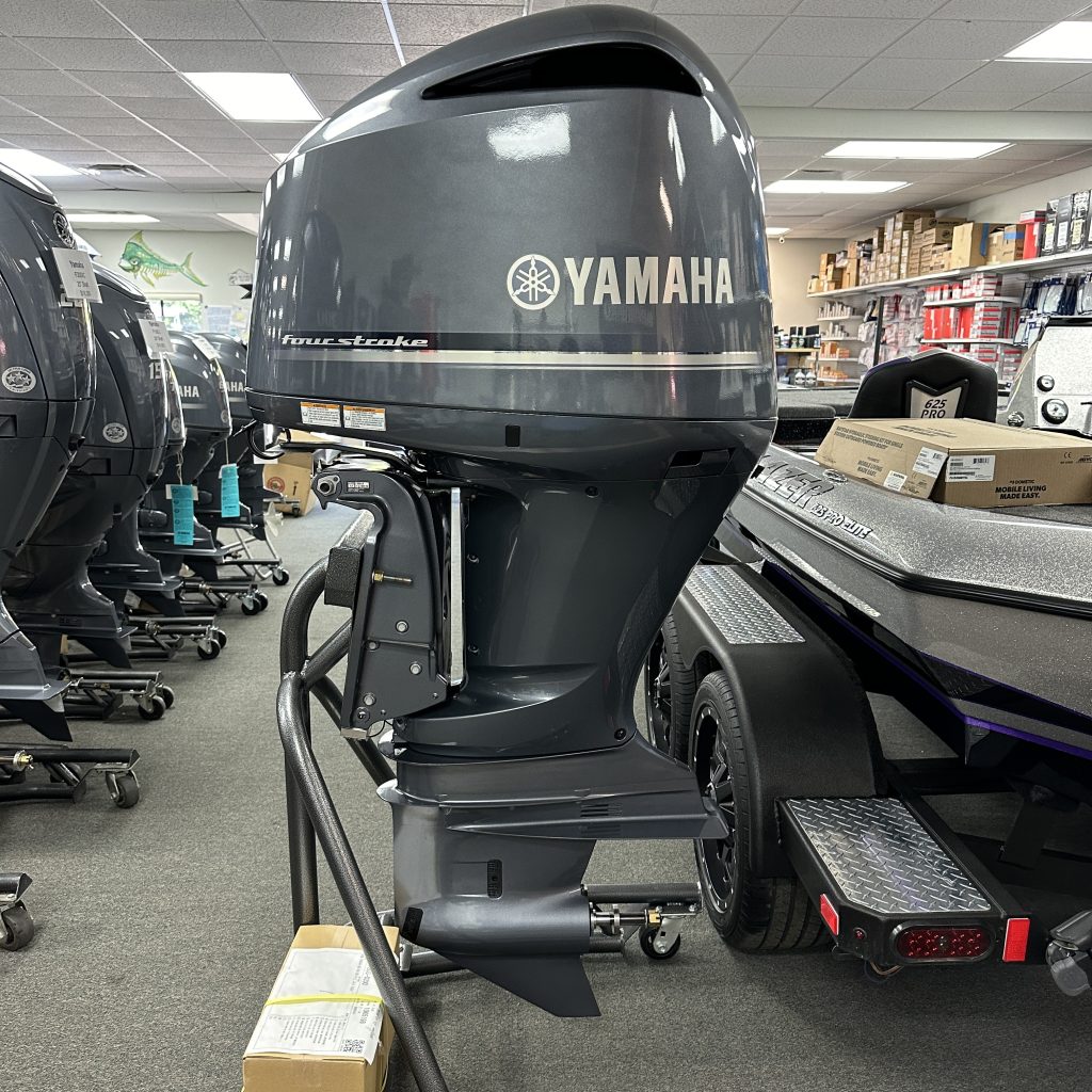 BRAND NEW – 2024 Yamaha F300XA 25” Shaft Outboard
