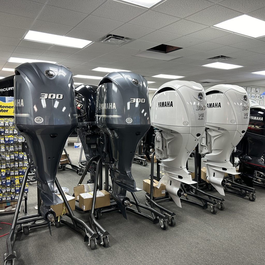 BRAND NEW – 2024 Yamaha F300XA & LF300XA 25” Shaft Pair - Image 9