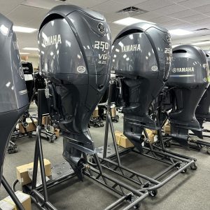 BRAND NEW – 2024 Yamaha F250XCB & LF250XCB 25” Shaft Pair