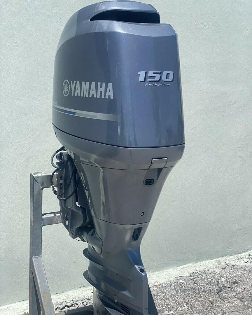 2018 Yamaha 150 HP 4-Stroke 25″ Shaft Remote Steer Power Tilt And Trim Outboard Motor