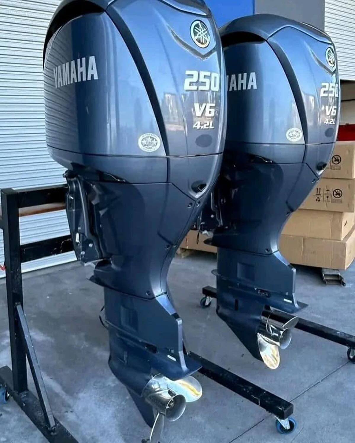 Twin Yamaha F250NCB 250HP outboards - Image 2