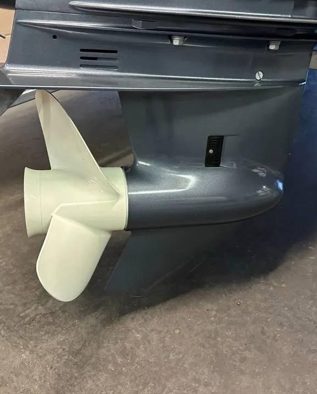 2022 Yamaha 50 hp 4-Stroke 20″ (L) Remote Steer Outboard motor - Image 4