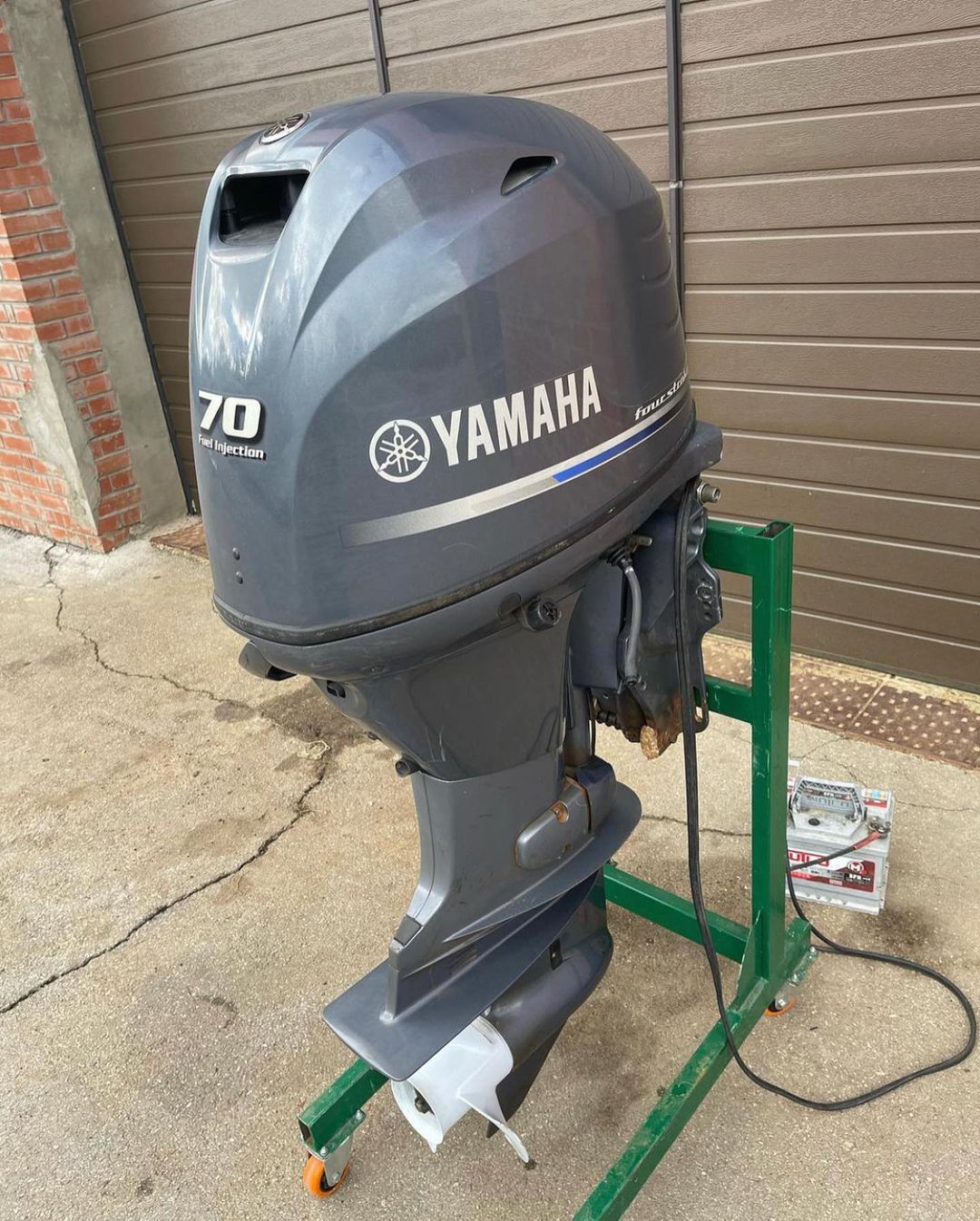2014 Yamaha 70 hp 4-Stroke 20” Shaft Remote Steer Power Tilt & Trim Outboard Motor - Image 4