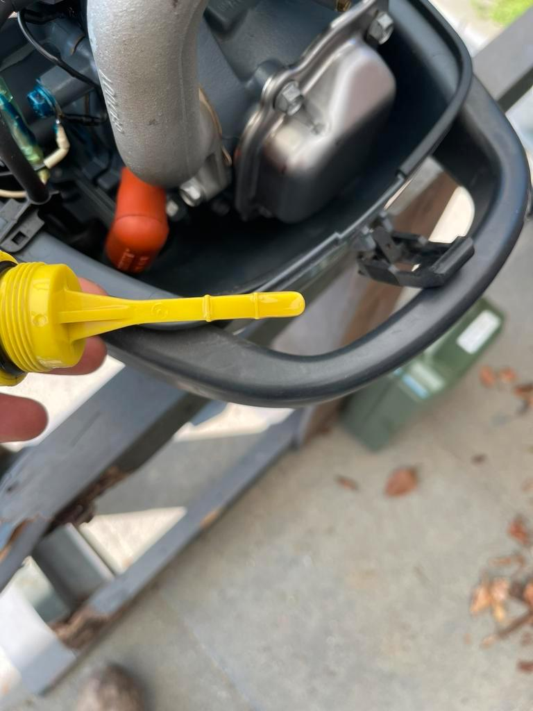 Beautiful Yamaha 4hp 4-stroke short shaft for sale! - Image 3