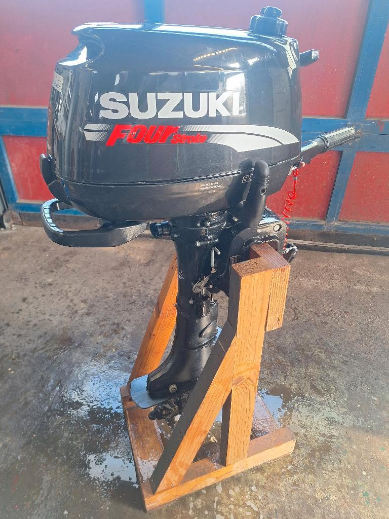 Suzuki 5HP four-stroke