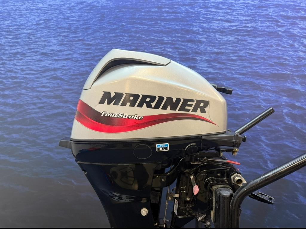 Mariner 15 hp outboard motor | Completely in like-new condition “ - Image 4