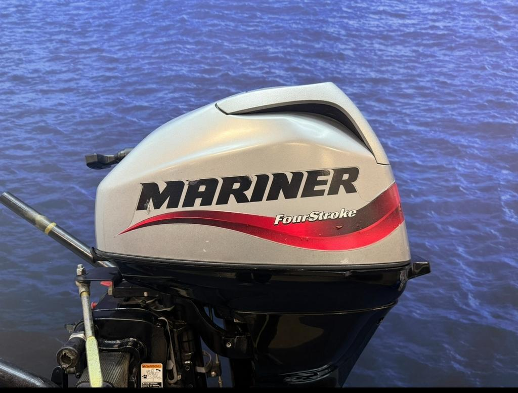Mariner 15 hp outboard motor | Completely in like-new condition “ - Image 2