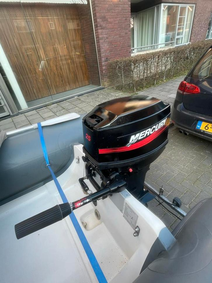 Mercury 25 HP Outboard Motor - As good as new - Image 6