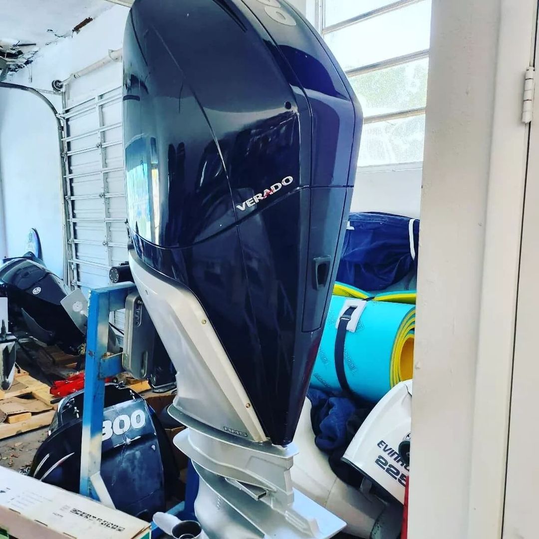 2019 Mercury 300XL V8 4.6L Verado outboard motor - Image 2