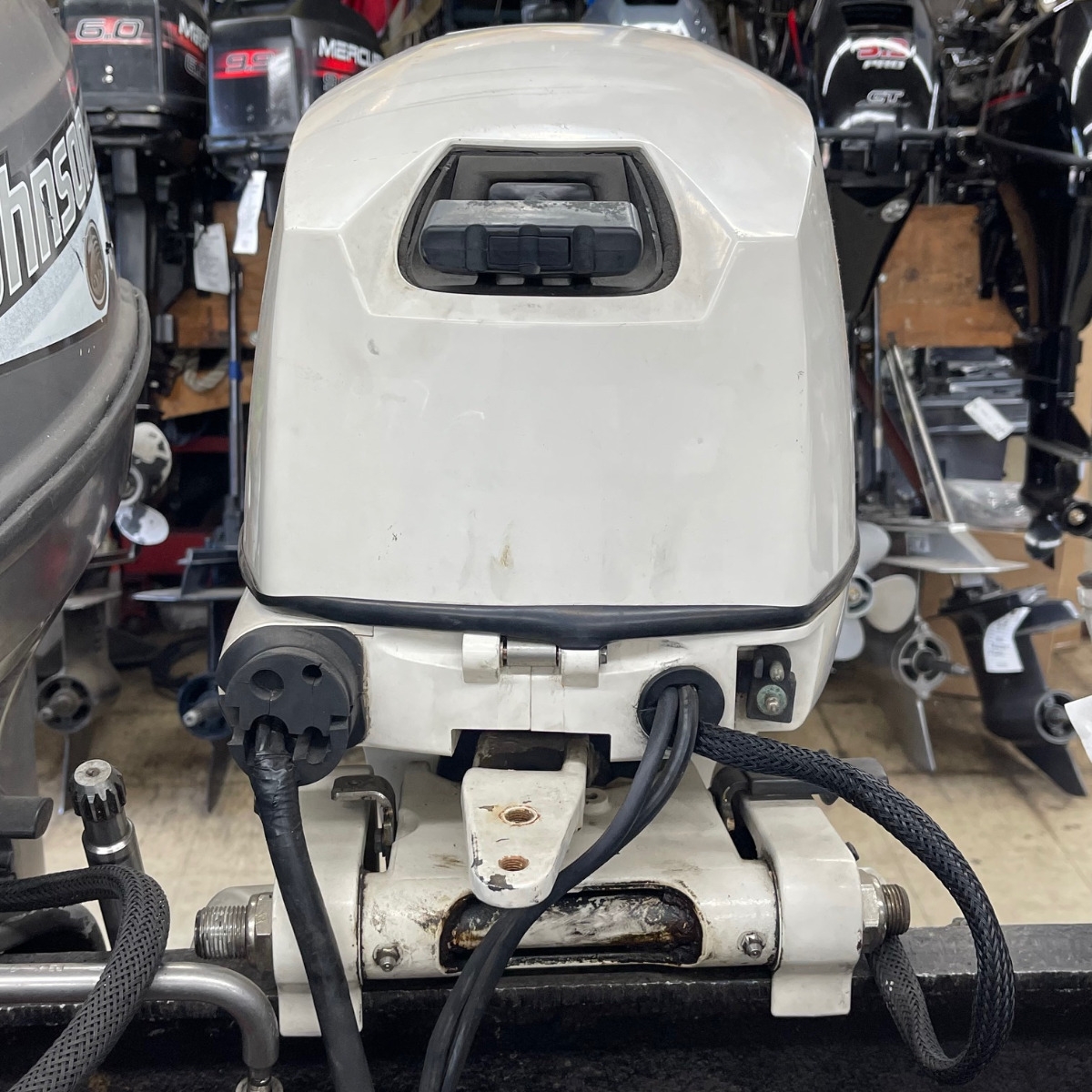 2010 Evinrude 25HP Etec Outboard Motor - Image 3