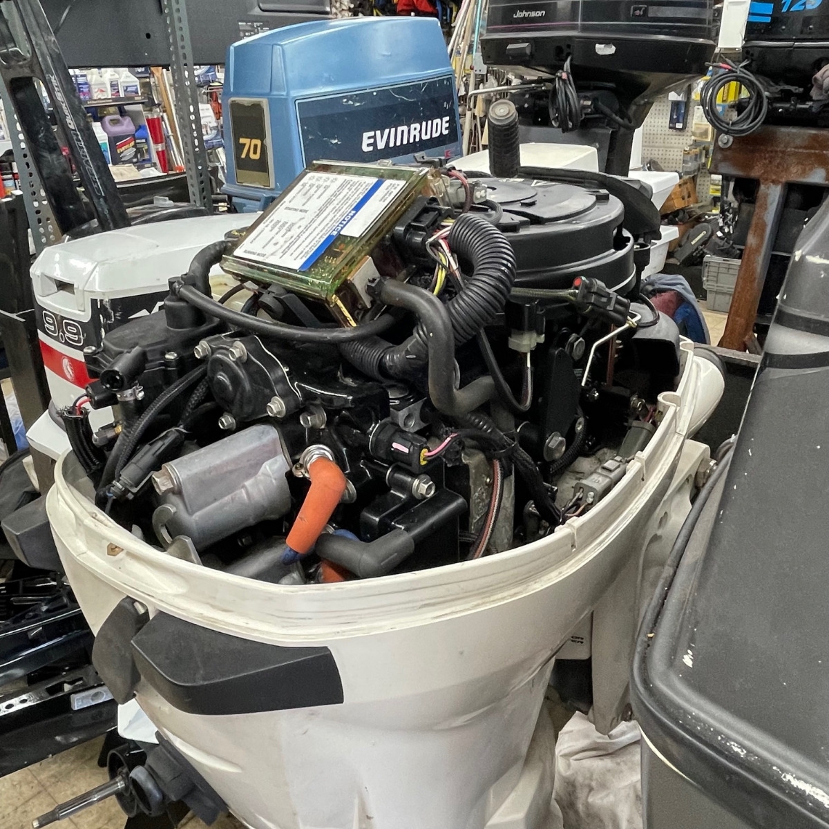 2010 Evinrude 25HP Etec Outboard Motor - Image 5